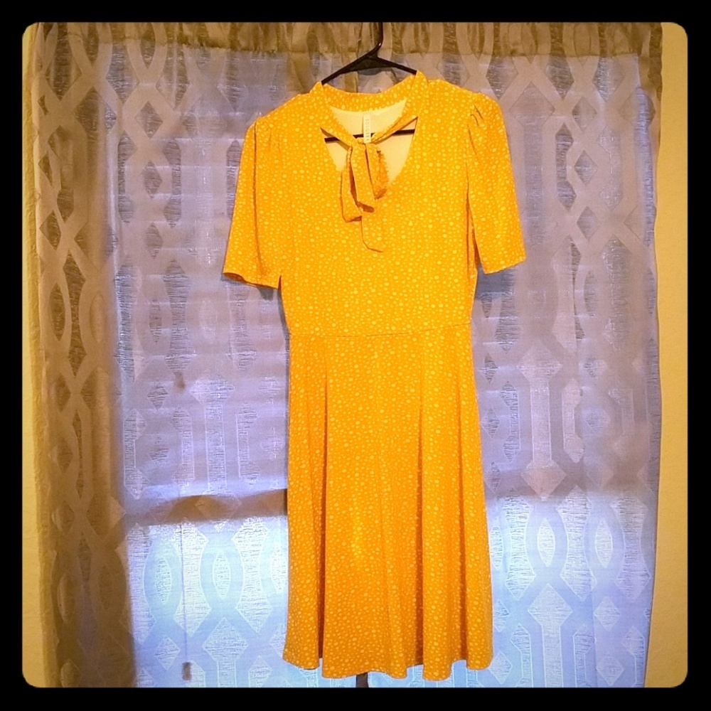 Yellow polkadot dress